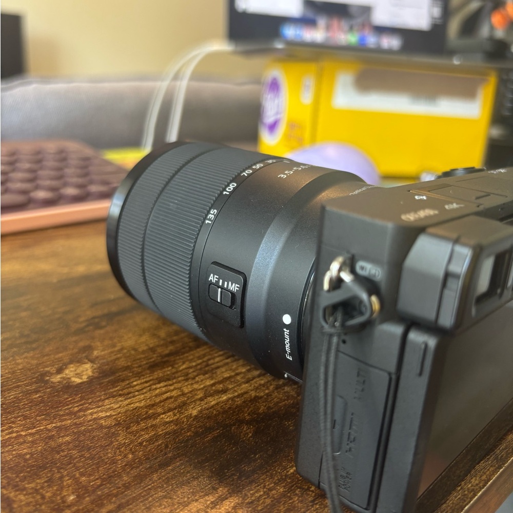 📸 For Sale: Sony a6400 Mirrorless Camera Bundle – Gently Used